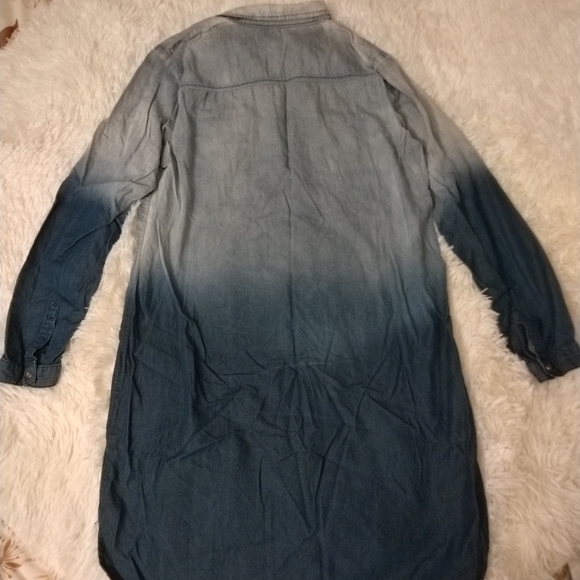 🎉HP🎉 JustFab Women's Ombré Blue Denim Shirt Dress - Picture 6 of 6